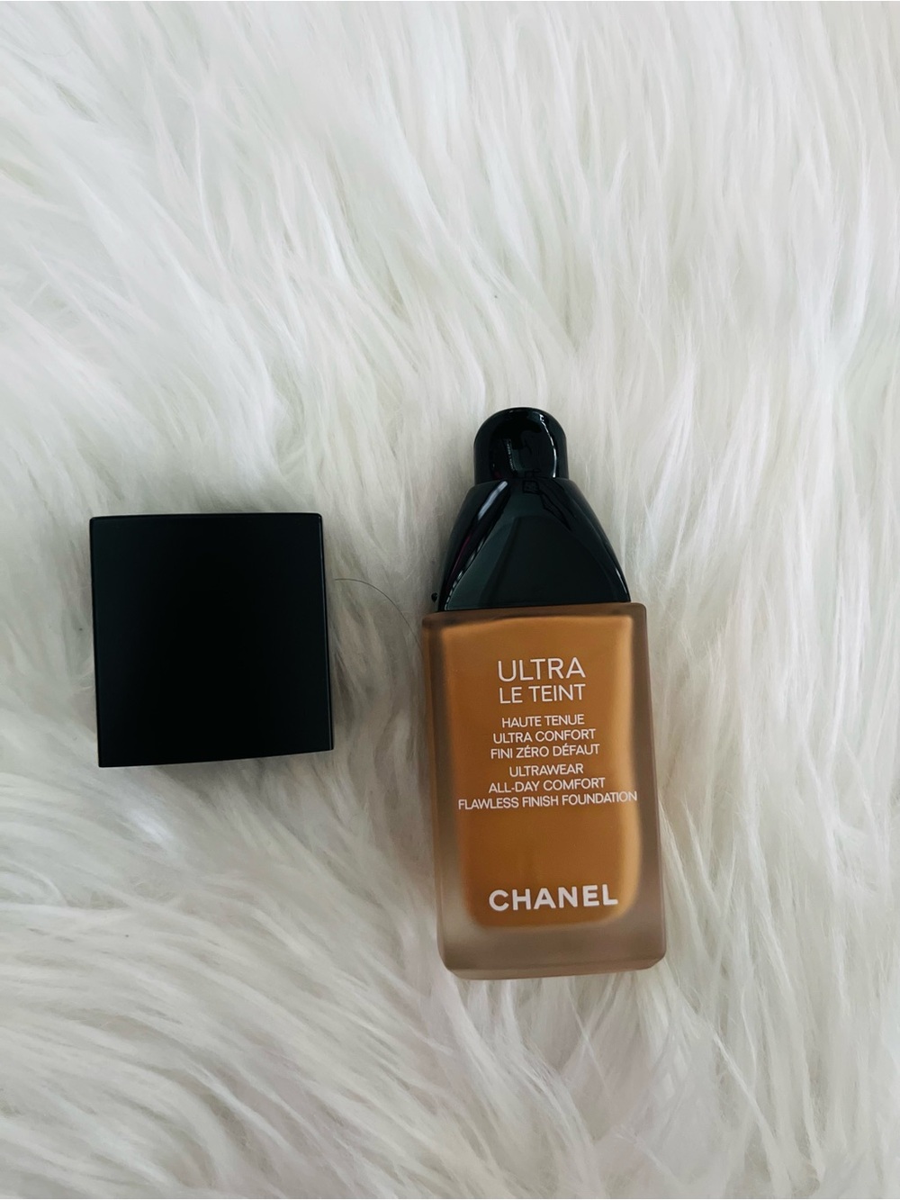 Chanel Ultra Le Teint Foundation Shade BD71 - Picture 7 of 8